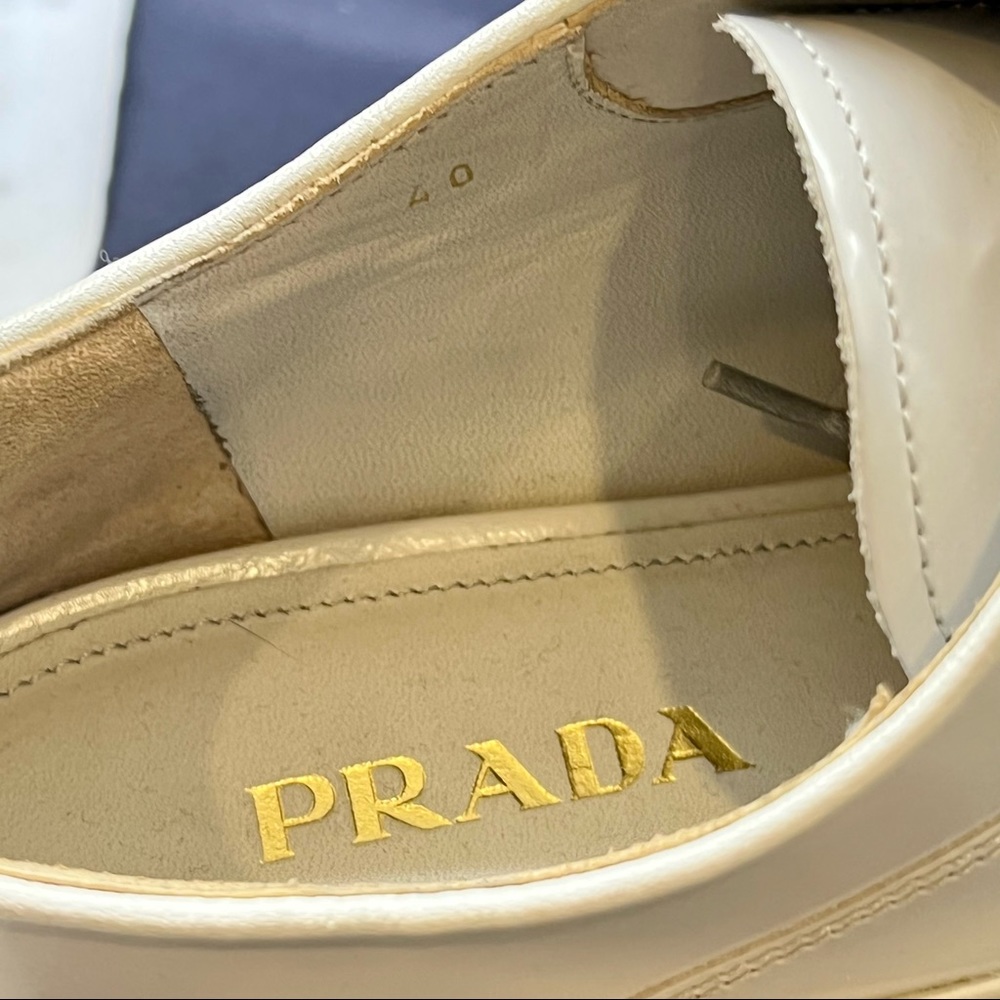 PRADA Lace Up - Picture 6 of 10